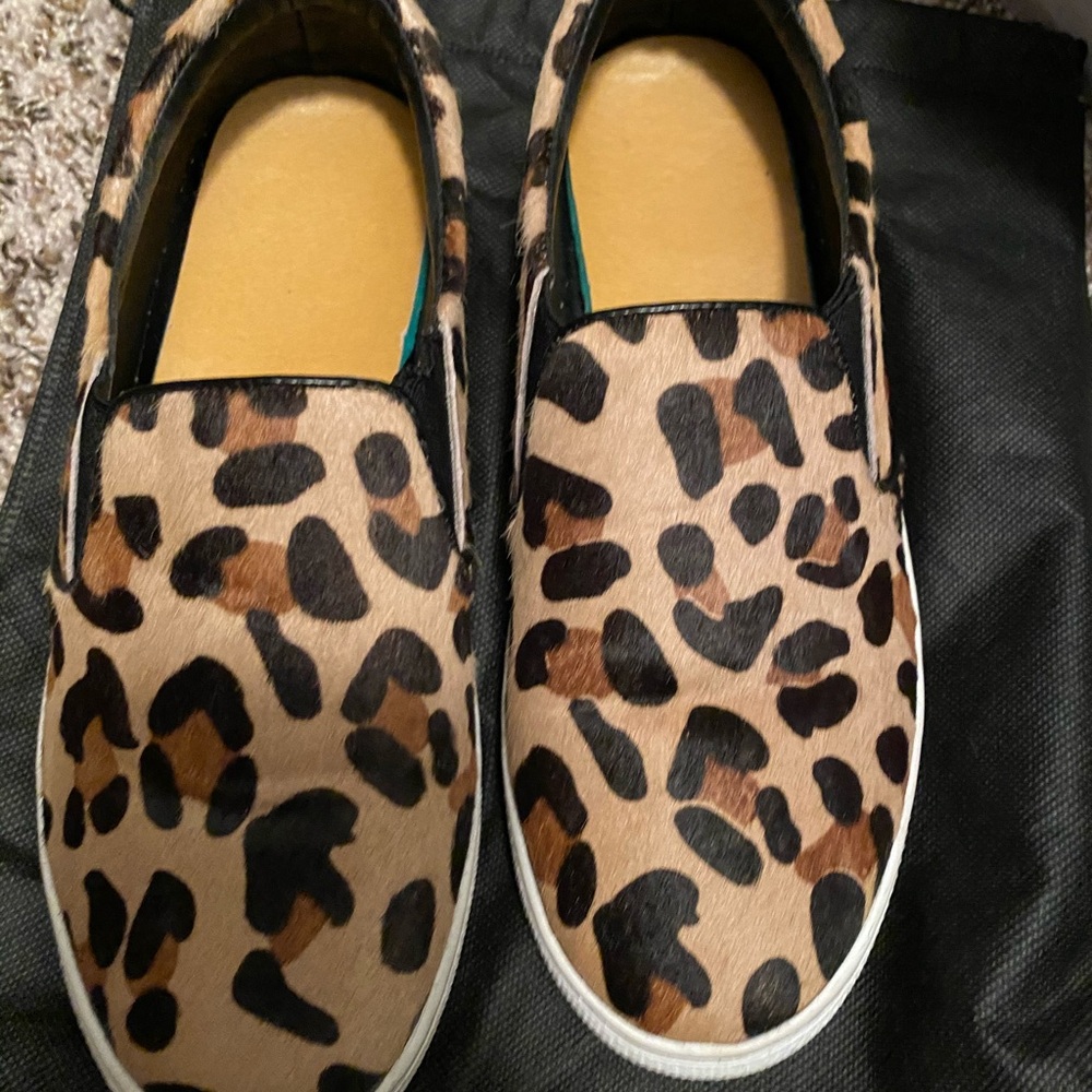 Cheetah print slip ons sz9